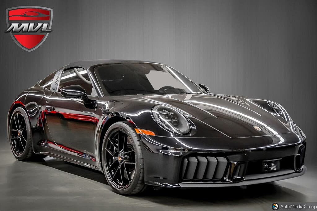 2025 Porsche 911 Targa 4 GTS Cabriolet AWD