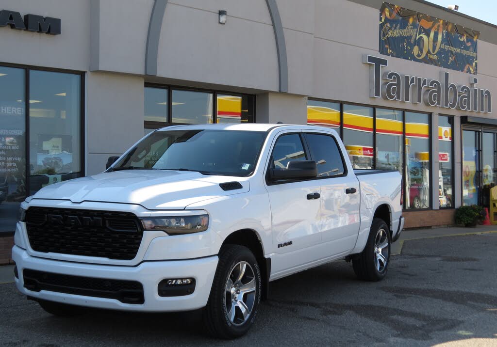 2025 RAM 1500 Tradesman Crew Cab 4WD