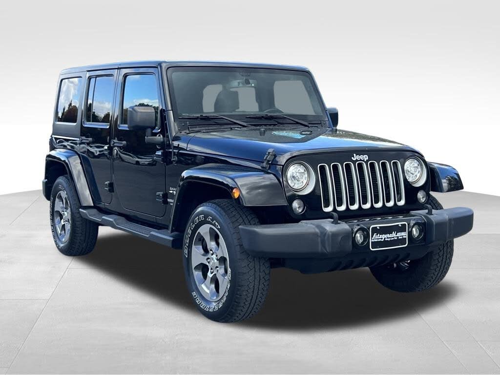 2017 Jeep Wrangler Unlimited Sahara 4WD
