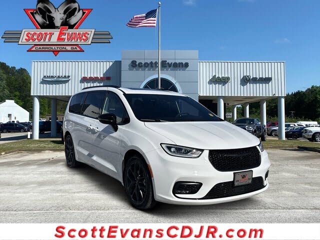 2024 Chrysler Pacifica Limited FWD