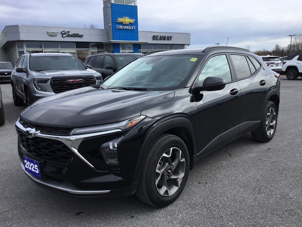 2025 Chevrolet Trax LT FWD