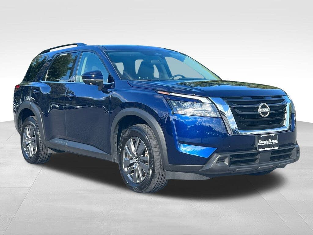 2025 Nissan Pathfinder SV 4WD