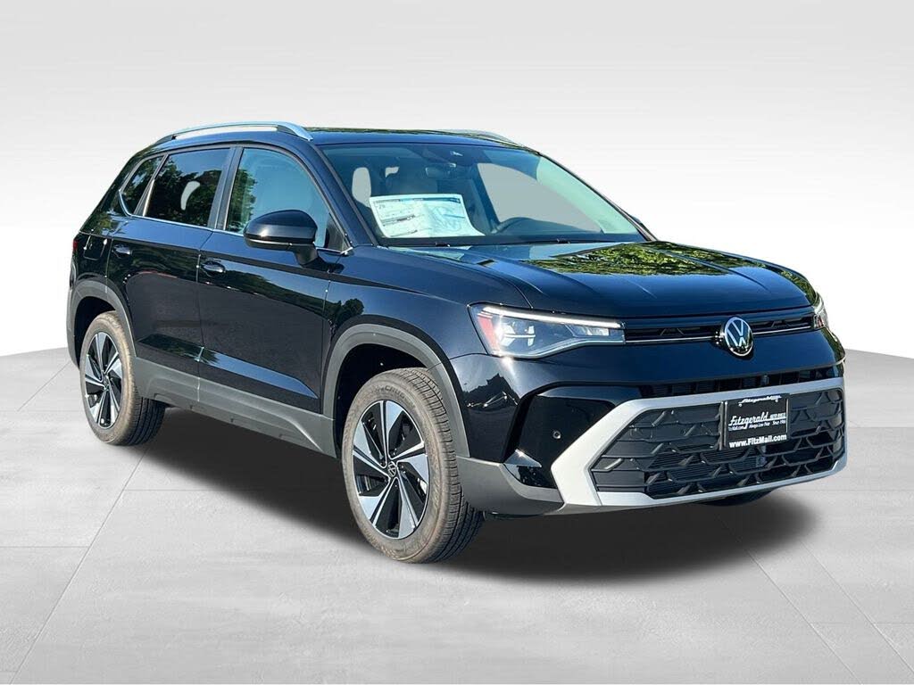 2025 Volkswagen Taos SE 4Motion