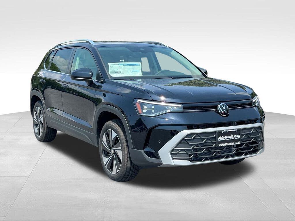 2025 Volkswagen Taos SE 4Motion