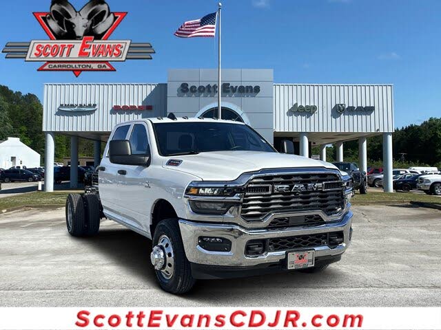 2026 RAM 3500 Chassis Tradesman Crew Cab LB DRW 4WD