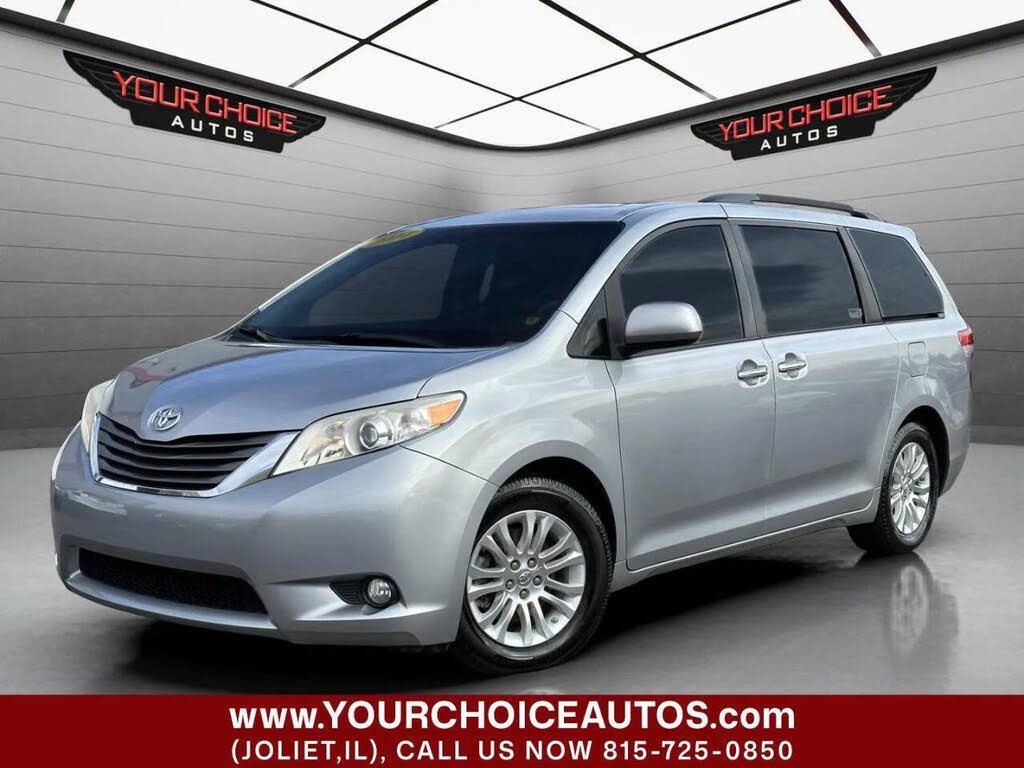 2014 Toyota Sienna XLE 8-Passenger FWD