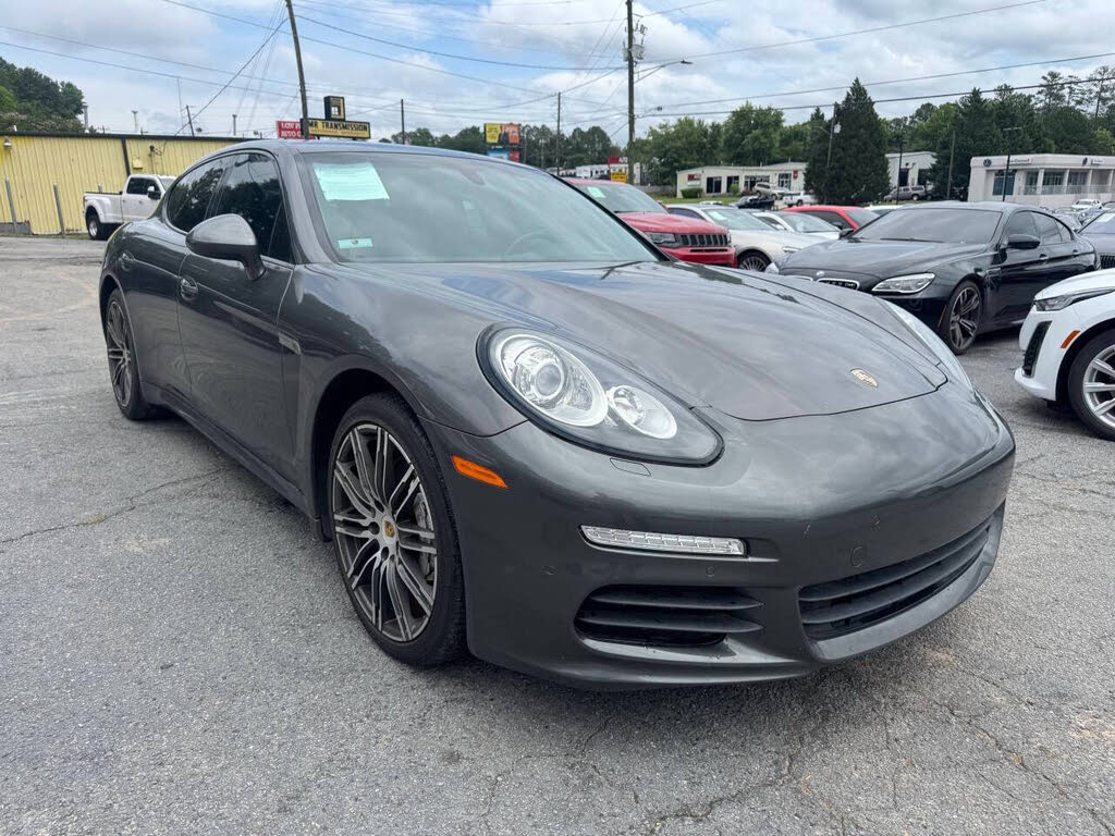 2016 Porsche Panamera Edition