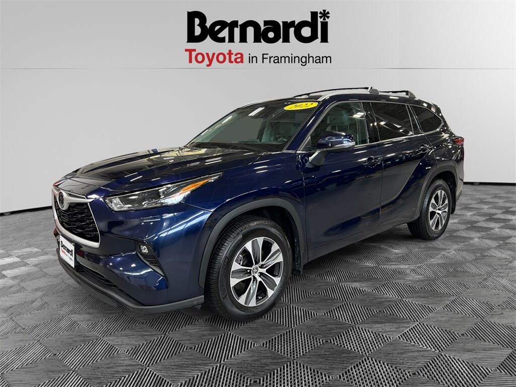 2022 Toyota Highlander XLE AWD