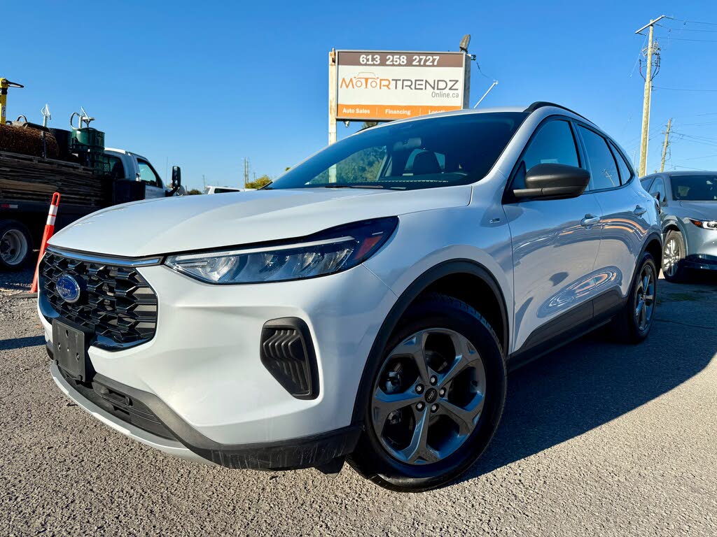 2025 Ford Escape ST-Line AWD