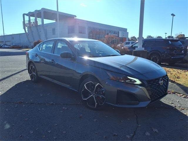 2025 Nissan Altima 2.5 SR FWD