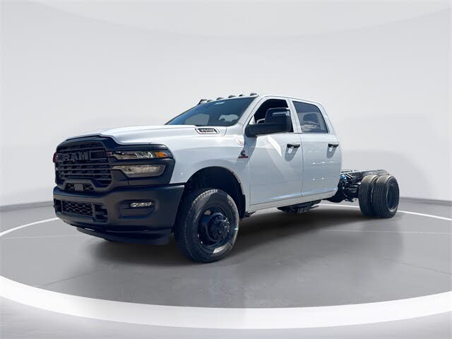 2026 RAM 3500 Chassis Tradesman Crew Cab LB DRW 4WD