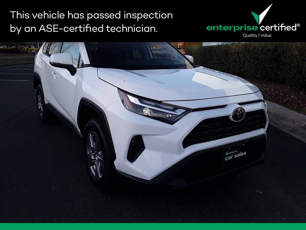 2024 Toyota RAV4 XLE FWD