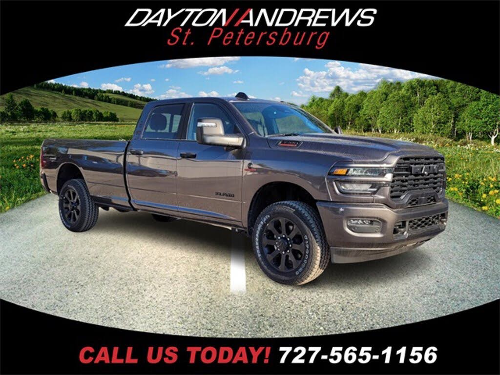 2025 RAM 3500 Big Horn Crew Cab LB 4WD
