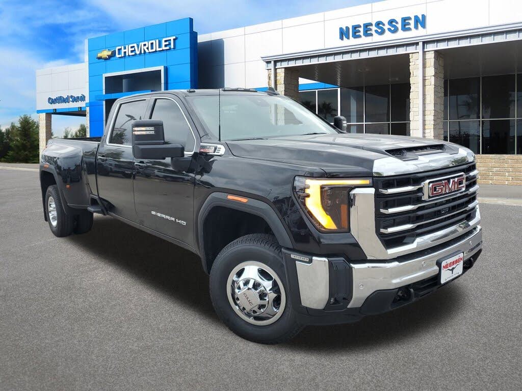 2026 GMC Sierra 3500HD SLE Crew Cab 4WD