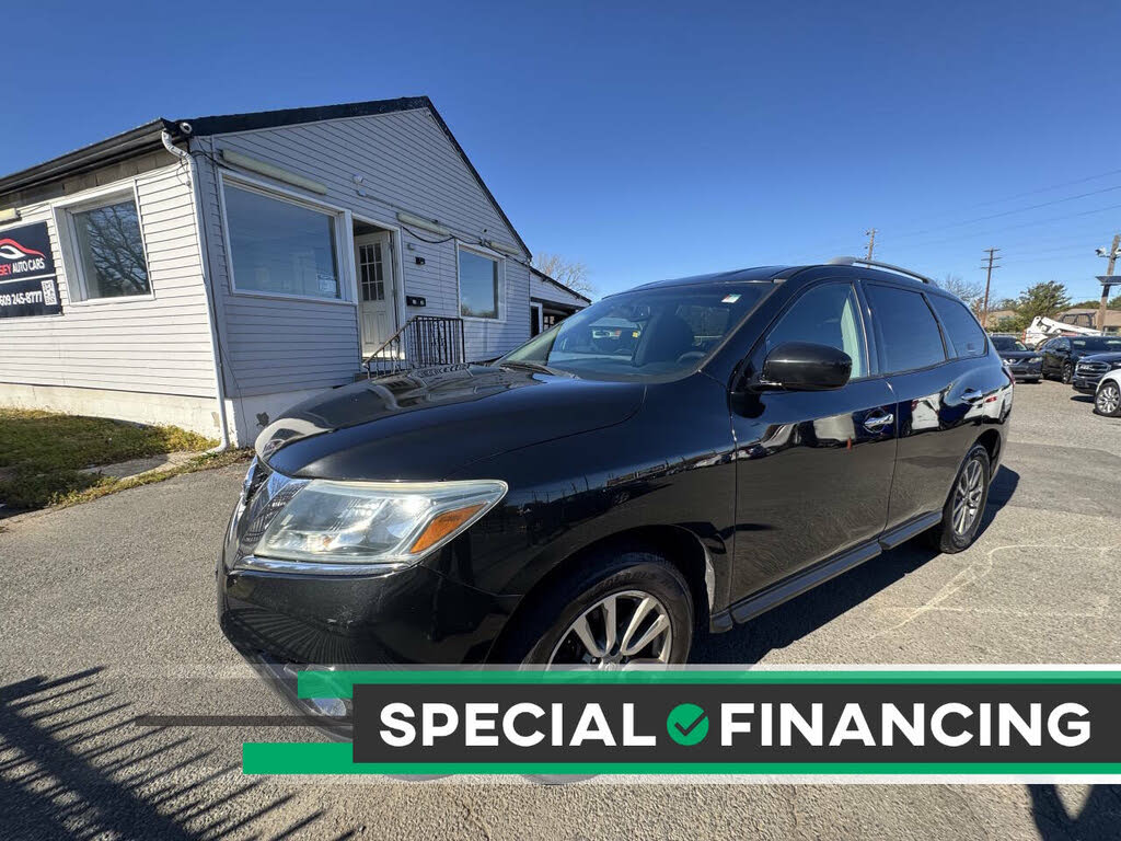 2015 Nissan Pathfinder SV