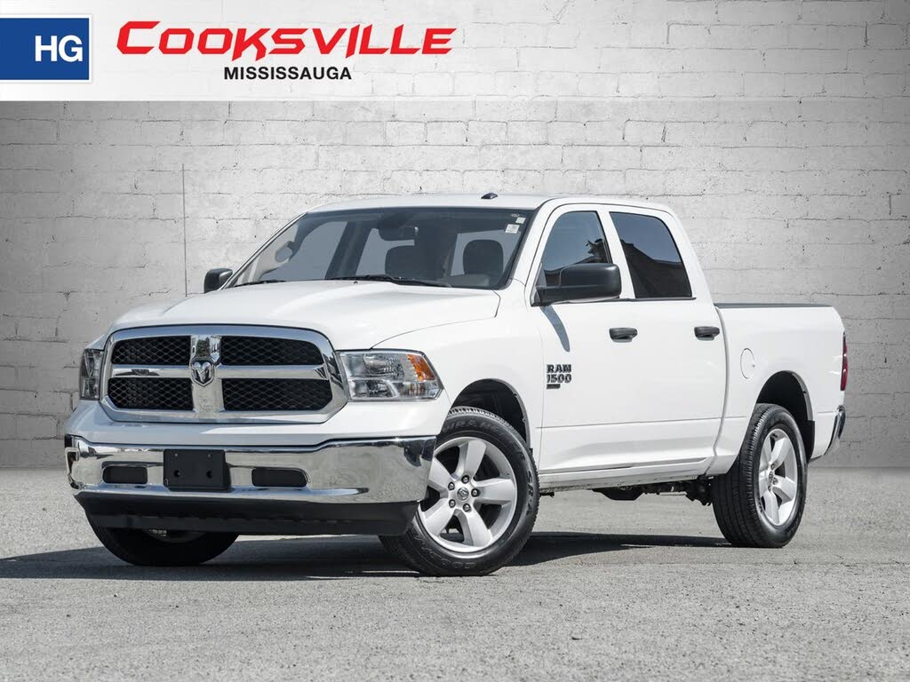 2022 RAM 1500 Classic SLT Crew Cab 4WD