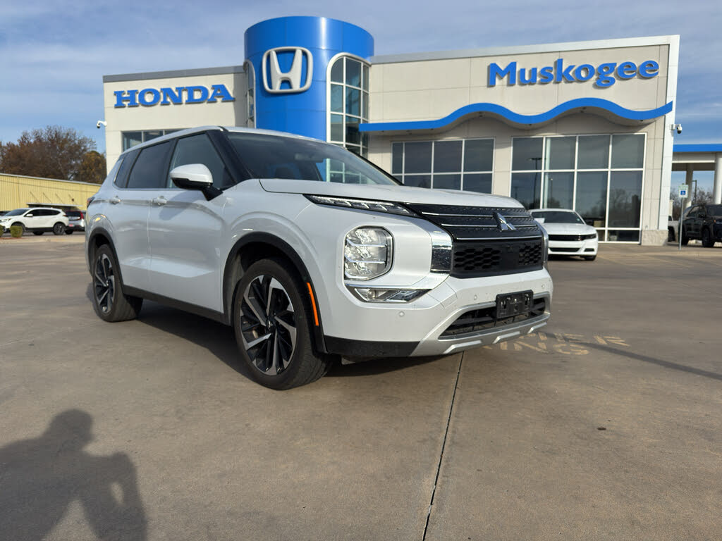 2024 Mitsubishi Outlander SE FWD