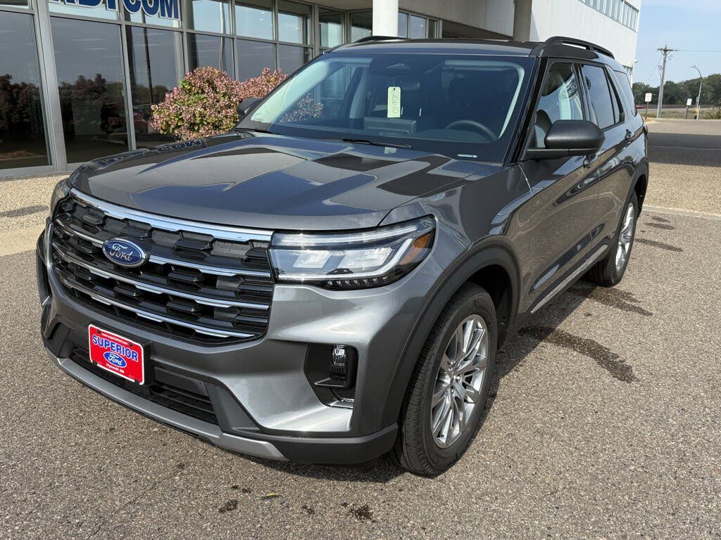 2025 Ford Explorer Active AWD
