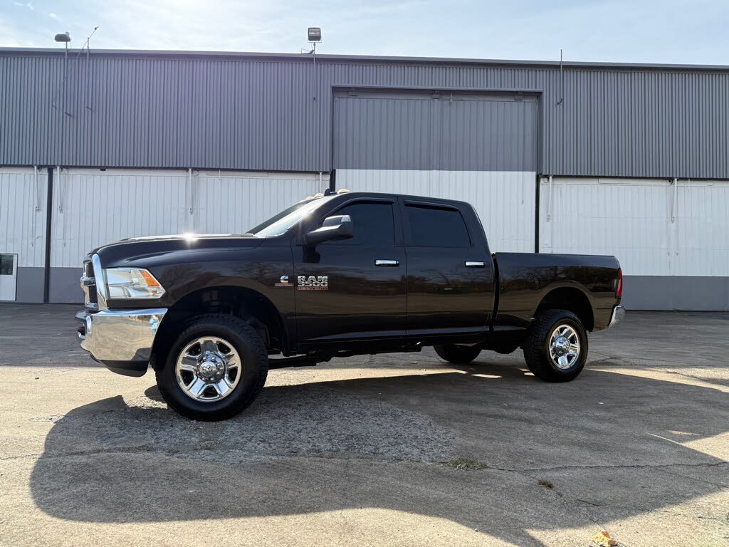 2016 RAM 3500 SLT Crew Cab 4WD