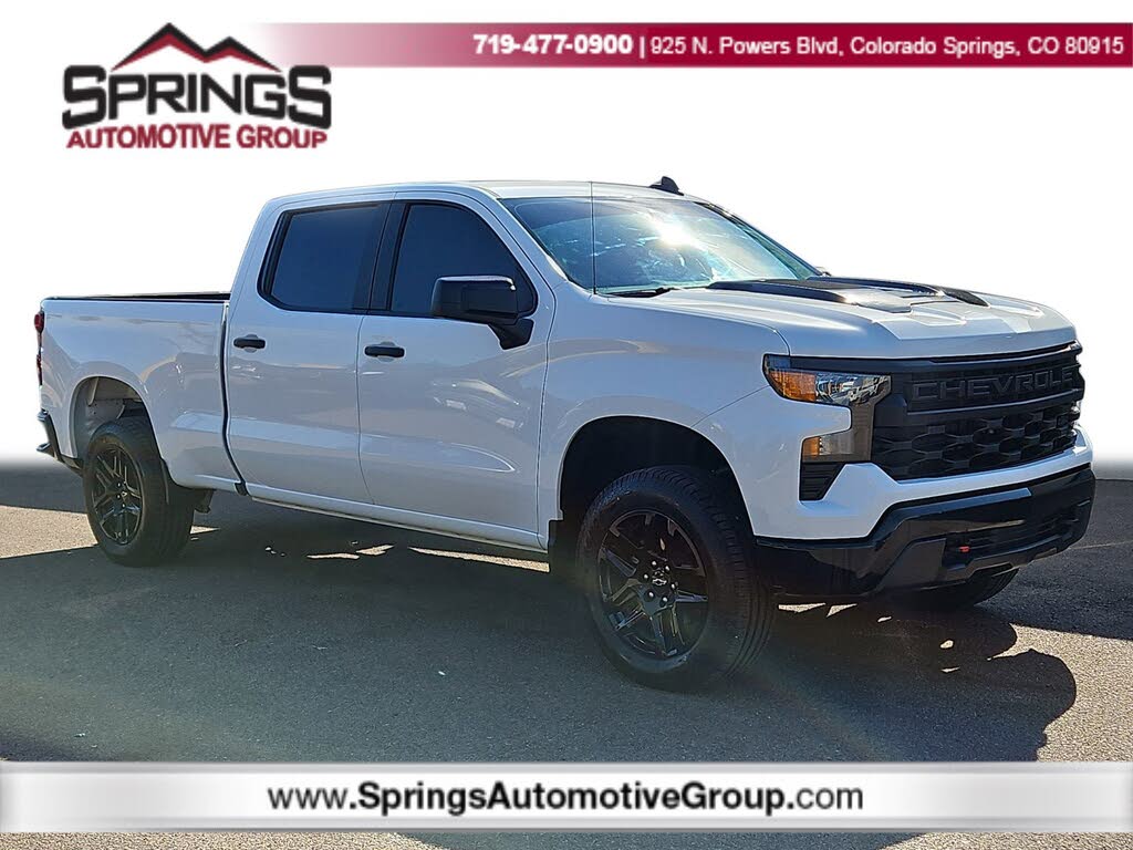 2023 Chevrolet Silverado 1500 Custom Trail Boss Crew Cab 4WD