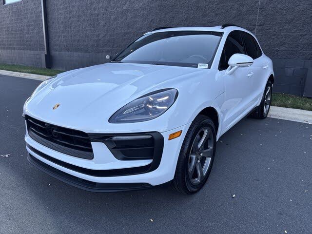 2024 Porsche Macan AWD