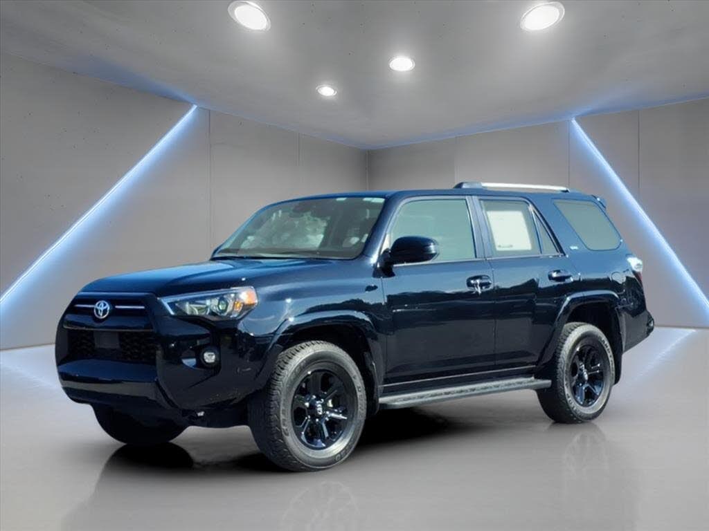2024 Toyota 4Runner SR5 4WD