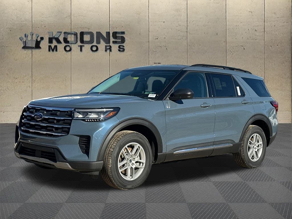 2025 Ford Explorer Active AWD