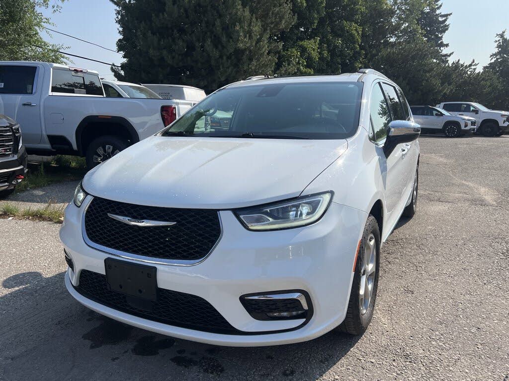 Chrysler Pacifica Limited AWD 2023