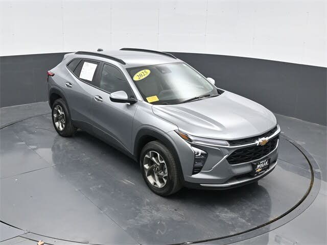 2025 Chevrolet Trax LT FWD