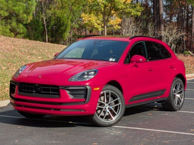 2025 Porsche Macan AWD