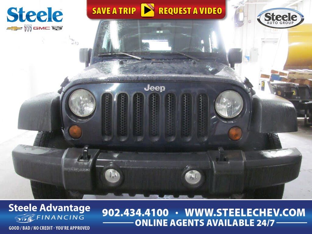 Jeep Wrangler Sport 4WD 2013