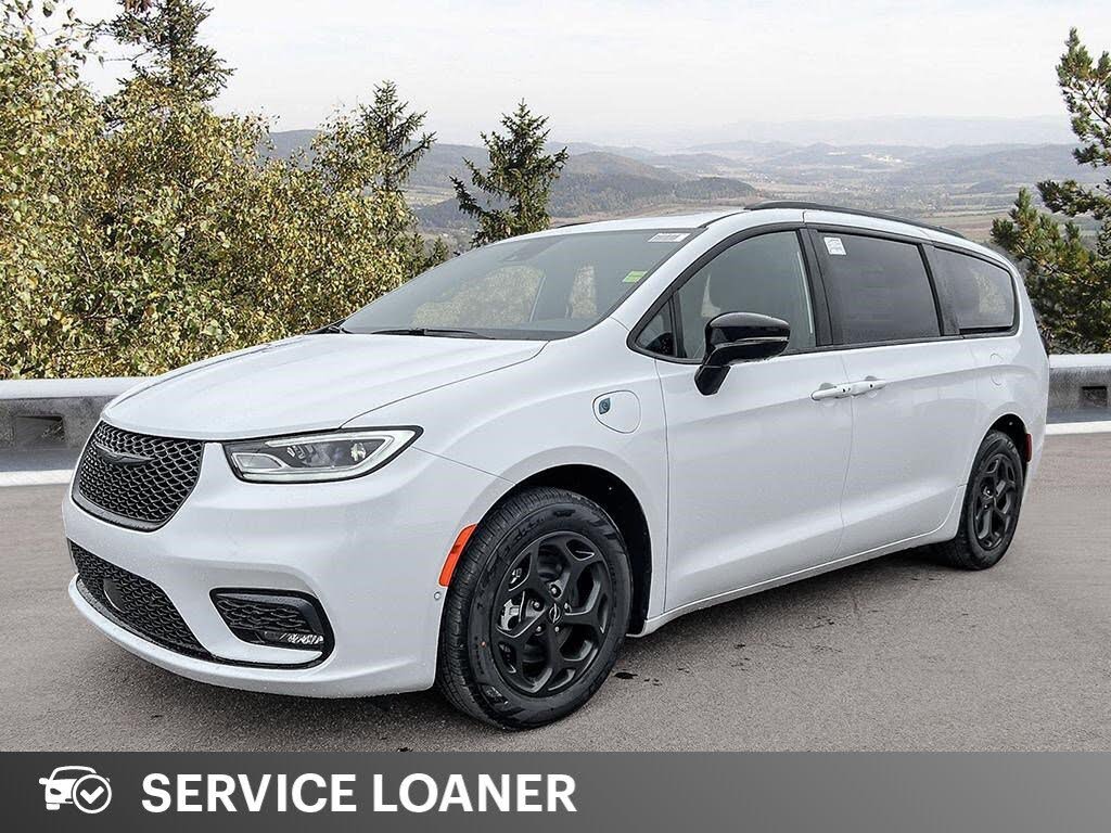 Chrysler Pacifica Hybrid Premium S Appearance FWD 2024