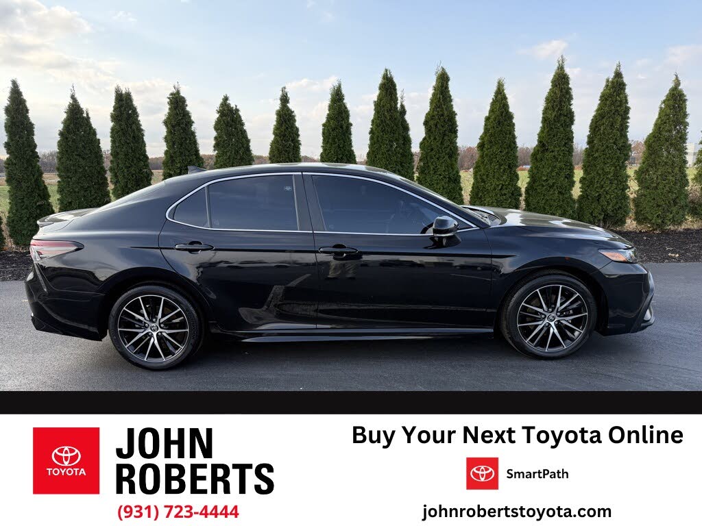 2024 Toyota Camry SE FWD