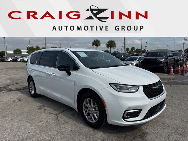 2025 Chrysler Pacifica Select FWD