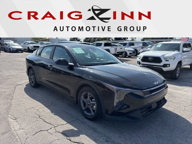 2025 Kia K4 LXS FWD