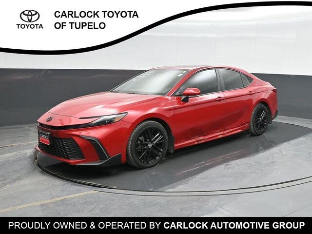 2025 Toyota Camry SE FWD