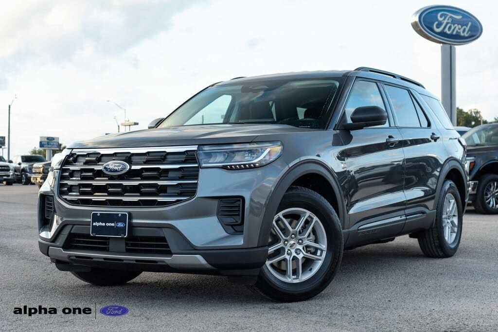 2026 Ford Explorer Active RWD