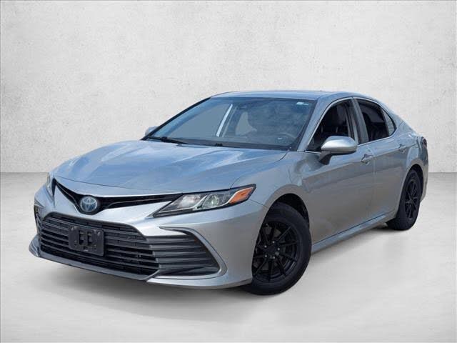 2022 Toyota Camry Hybrid LE FWD