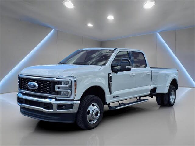 2025 Ford F-350 Super Duty Lariat Crew Cab LB DRW 4WD