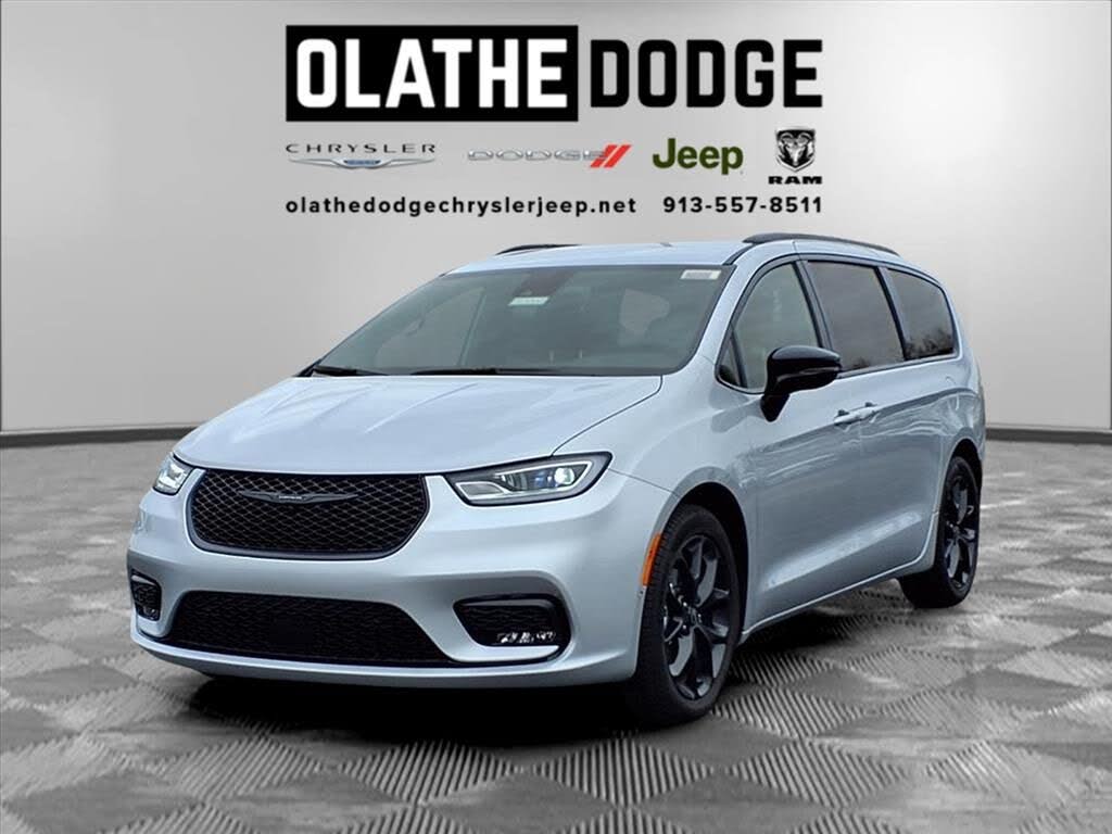 2026 Chrysler Pacifica Select FWD