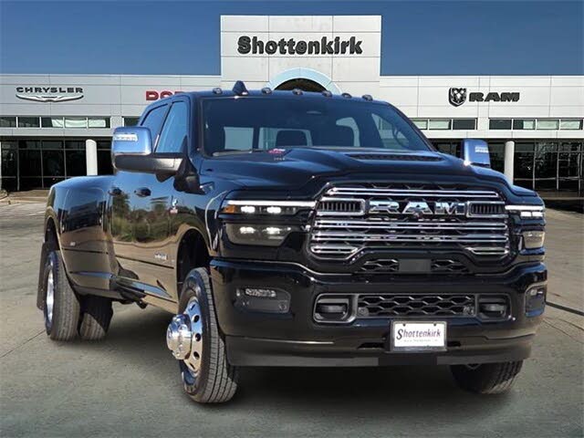 2026 RAM 3500 Laramie Crew Cab LB DRW 4WD