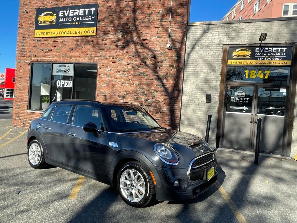 2015 MINI Cooper S 4-Door Hatchback FWD
