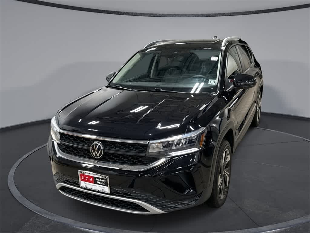 2023 Volkswagen Taos SE 4Motion