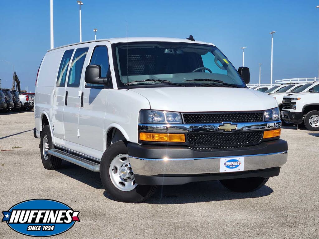 2024 Chevrolet Express Cargo 2500 RWD