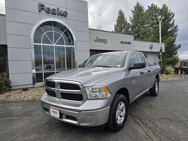 2024 RAM 1500 Classic SLT Quad Cab 4WD