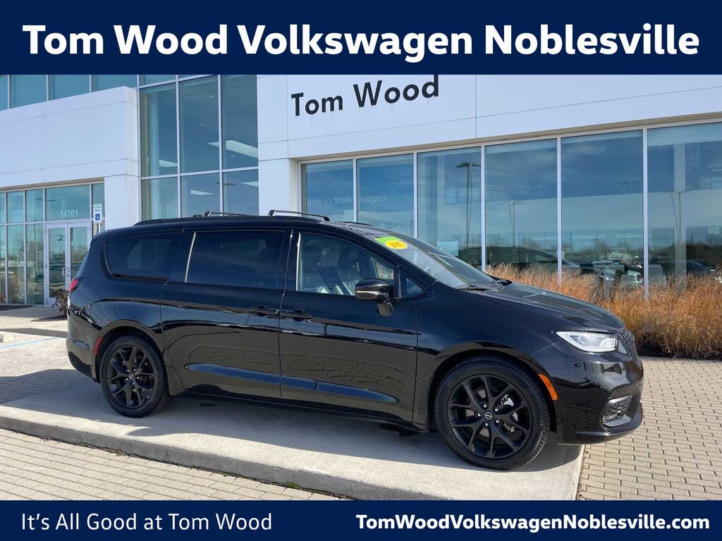 2025 Chrysler Pacifica Limited FWD