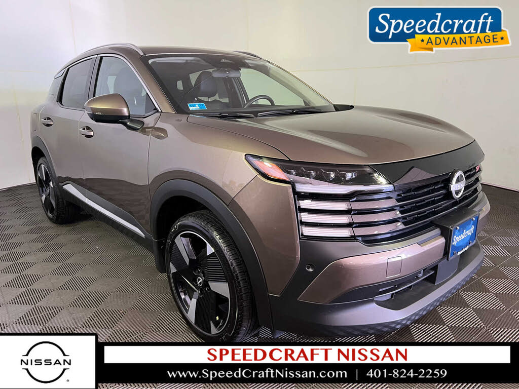 2025 Nissan Kicks SR FWD