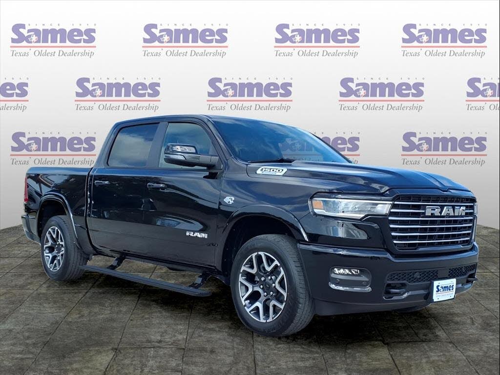 2026 RAM 1500 Laramie Crew Cab 4WD