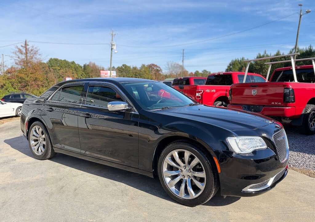 2019 Chrysler 300 Touring RWD