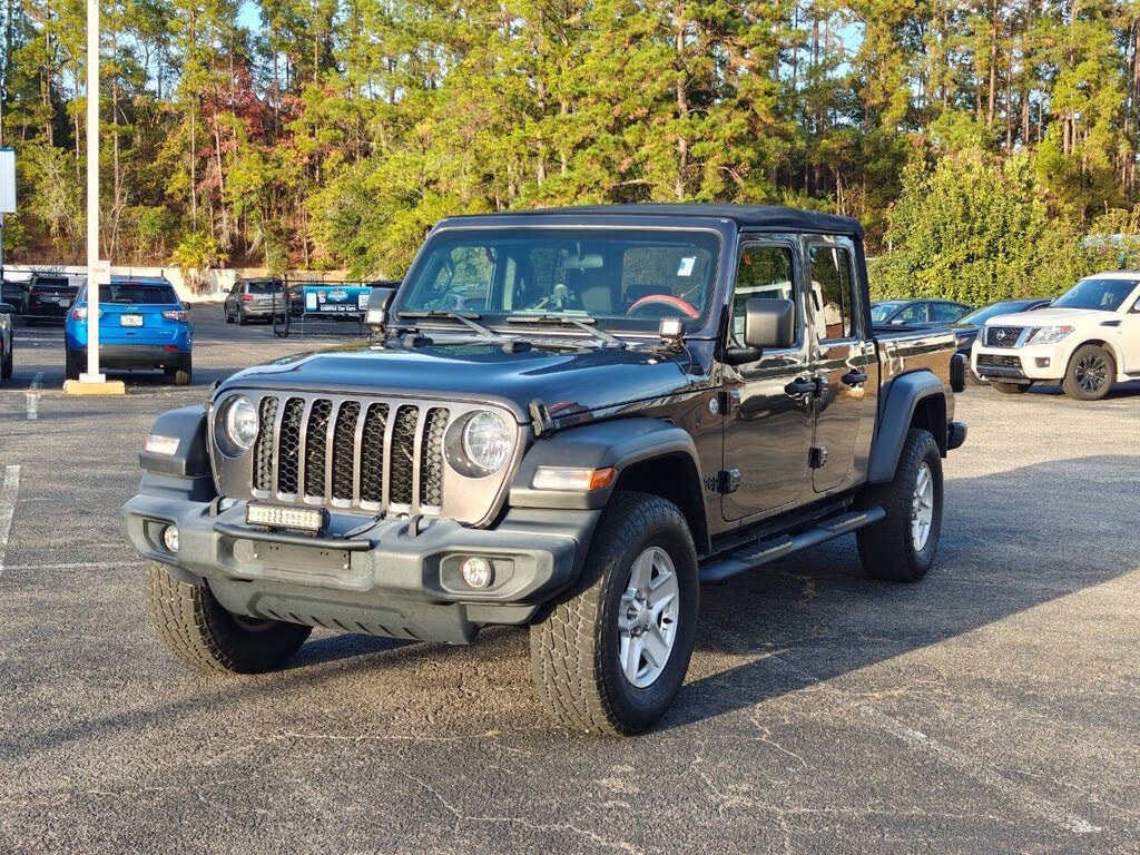 2020 Jeep Gladiator Sport S Crew Cab 4WD